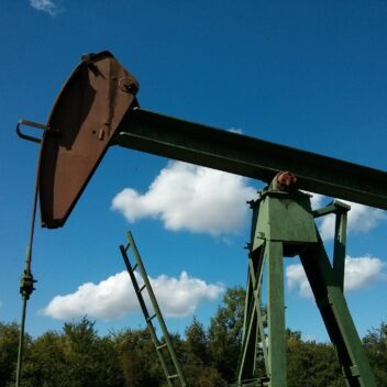 oil extraction installation